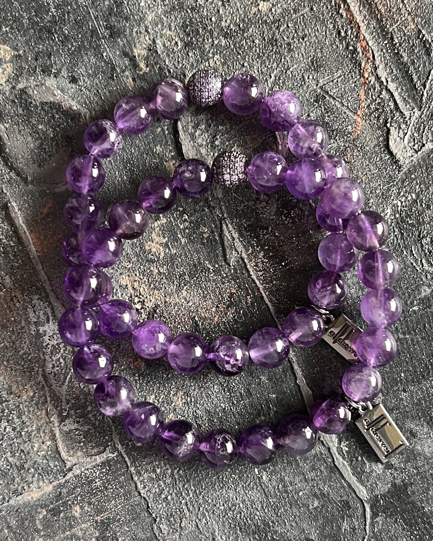 Entdecke bei CrystalScents dein perfektes Amethyst Armband